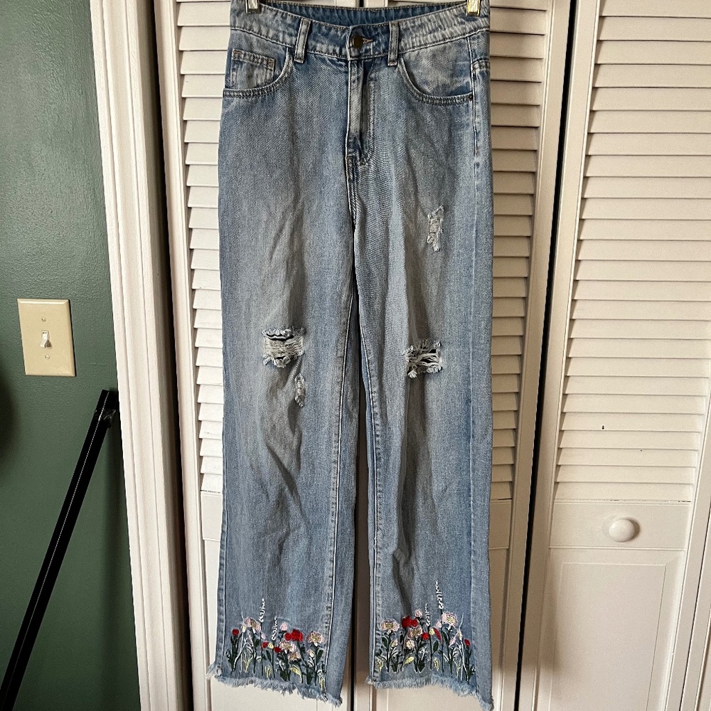 Distressed Straight Leg Jeans with Floral Embroidery